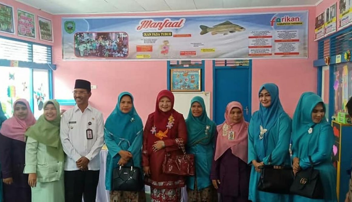 Gerakan Makan Ikan di PAUD Khairunnisa, Pasaman
