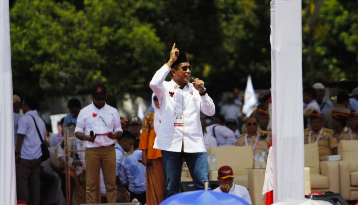 Ketua-Komisi-1-DPR-RI-DR.-H.-Abdul-Kharis-Almasyhari