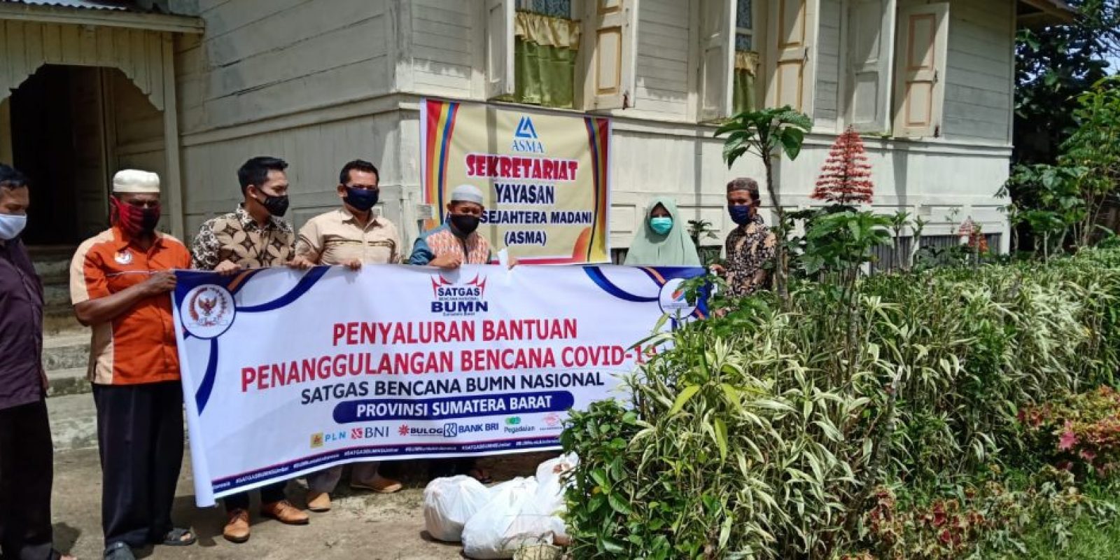 Menjelang Lebaran, Hj. Nevi Telah Menyalurkan Total Paket Sembako Sebanyak 15.000 Paket
