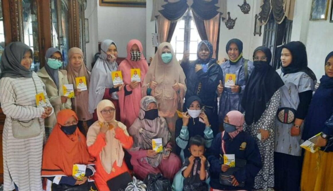 Nevi Zuairina Terus Berbagi di Bulan Ramadhan, Bulan Mulia yang Sangat Istimewa