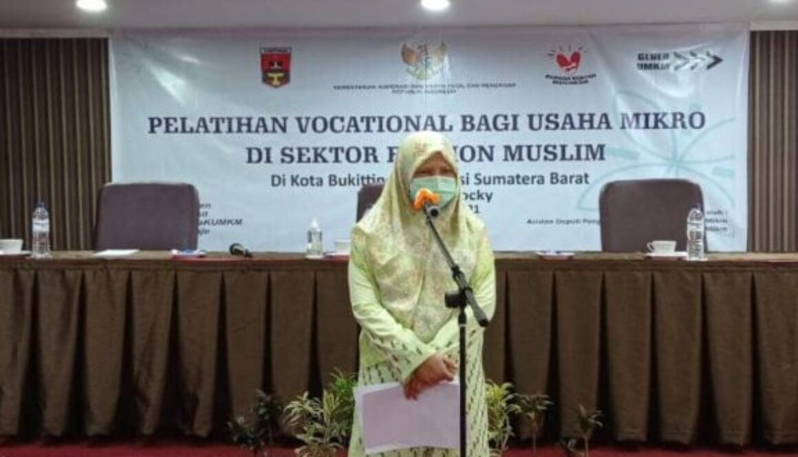 Pelatihan Vocational UMKM Sektor Fashion, Nevi Zuairina Minta Percepatan Adaptasi Pemanfaatan Perkembangan Teknologi