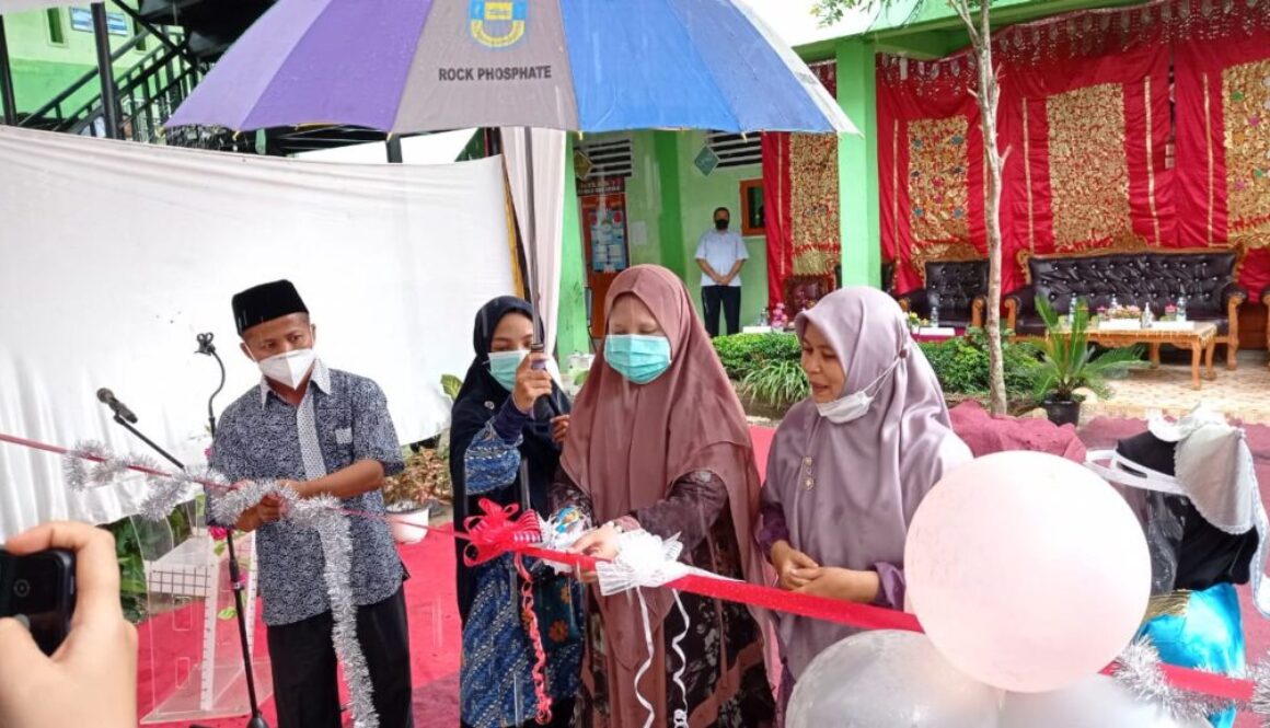 Peresmian Ruang Kelas Baru SDIT Cahaya Hati Padang Pariaman, Nevi Zuairina Sampaikan Ada Tugas Negara Untuk Mempercepat Tujuan Arah Pendidikan