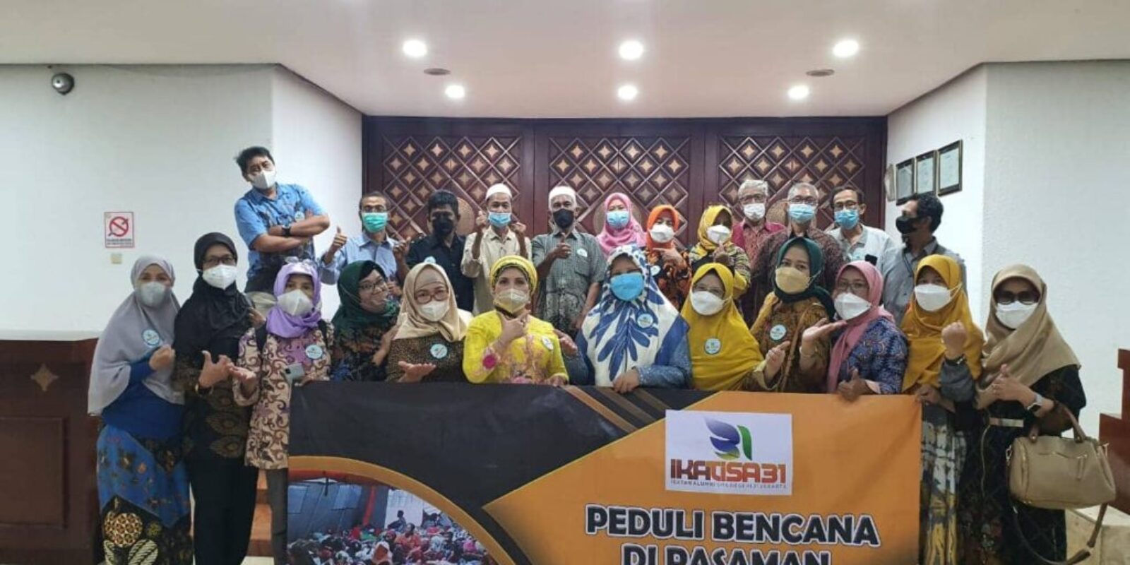 Bantuan Mengalir Untuk Korban Bencana di Pasaman dan Pasaman Barat, Hj. Nevi Zuairina Kembali Salurkan Berbagai Bantuan