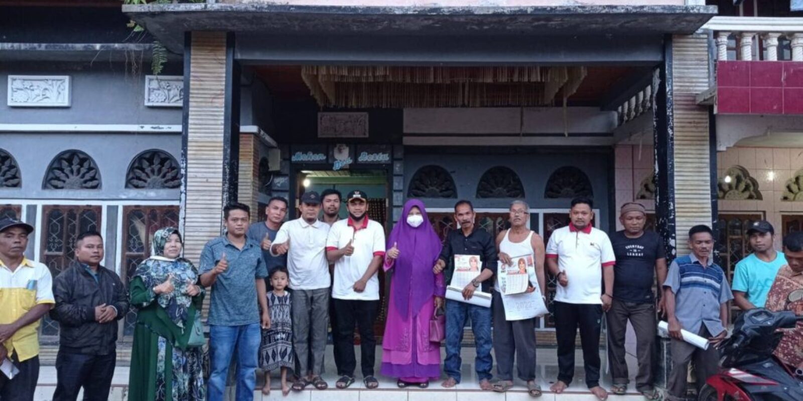 Roadshow Sehari di Pasaman, Nevi Zuairina Melakukan Lima Giat Bersama Masyarakat