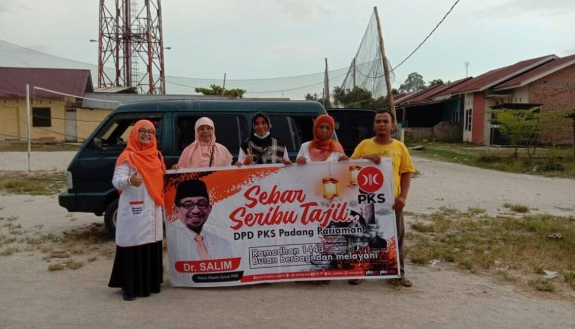 Mengawali Sebar Ribuan Makanan Berbuka di Dapil, Nevi Zuairina Membagikan di Beberapa Kabupaten Kota Sumatera Barat