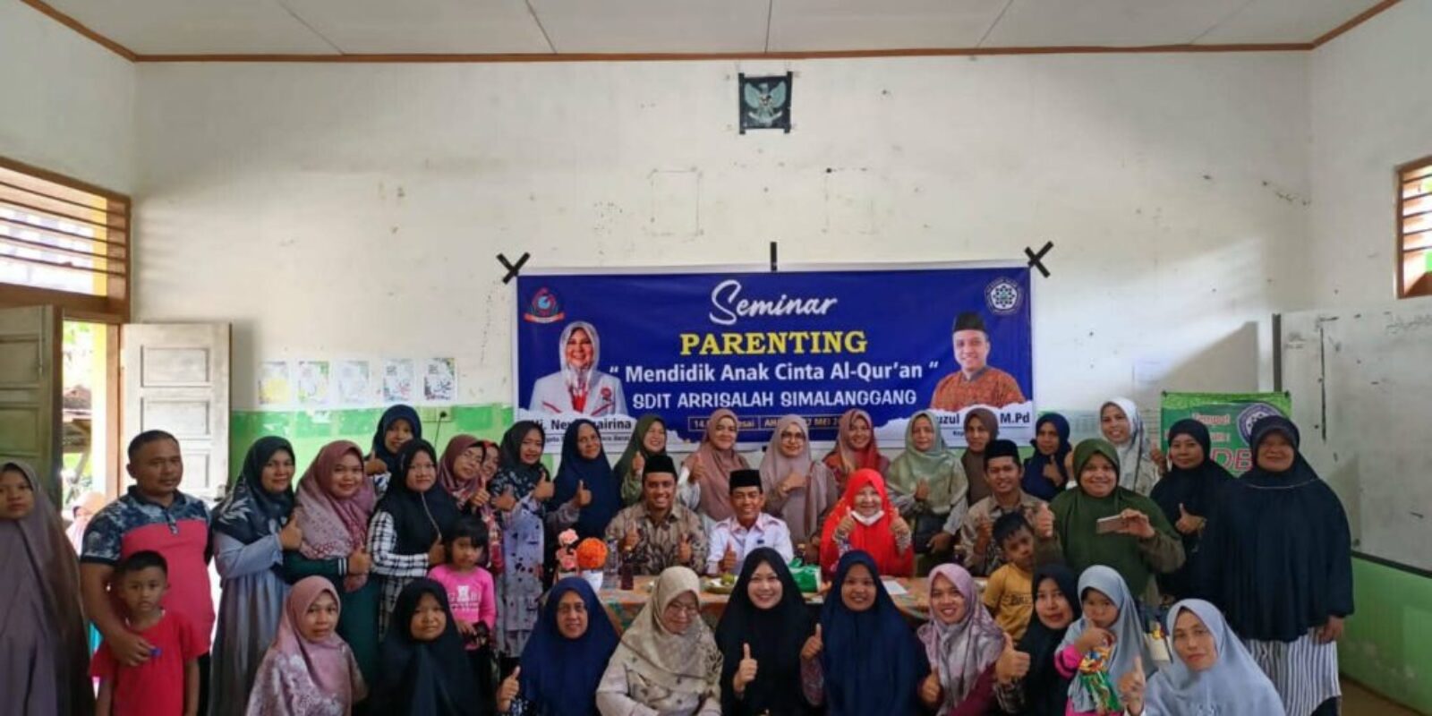 Seminar Parenting di SDIT Ar-Risalah Simalanggang, Nevi Zuairina Sampaikan Penguatan Anak Dengan Al Qur'an