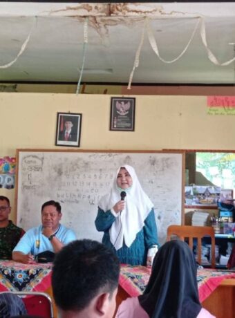 Bertemu Anak yatim di Pariaman, Nevi Zuairina Berbagi Paket Sembako di Bulan Ramadhan