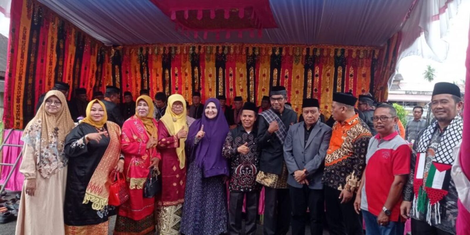 Hadir Pada Tabligh Akbar dan Silaturahim Pasukuan Jambak Lubuk Basung Agam, Hj. Nevi Zuairina Bicara Komunitas Konsolidasi Untuk NKRI