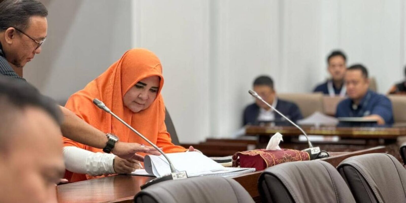 Rapat Kerja Komisi VI dengan Kemendag, Hj. Nevi Zuairina Mengkritisi Harga Beras Mahal, Padahal Sudah Impor - 2