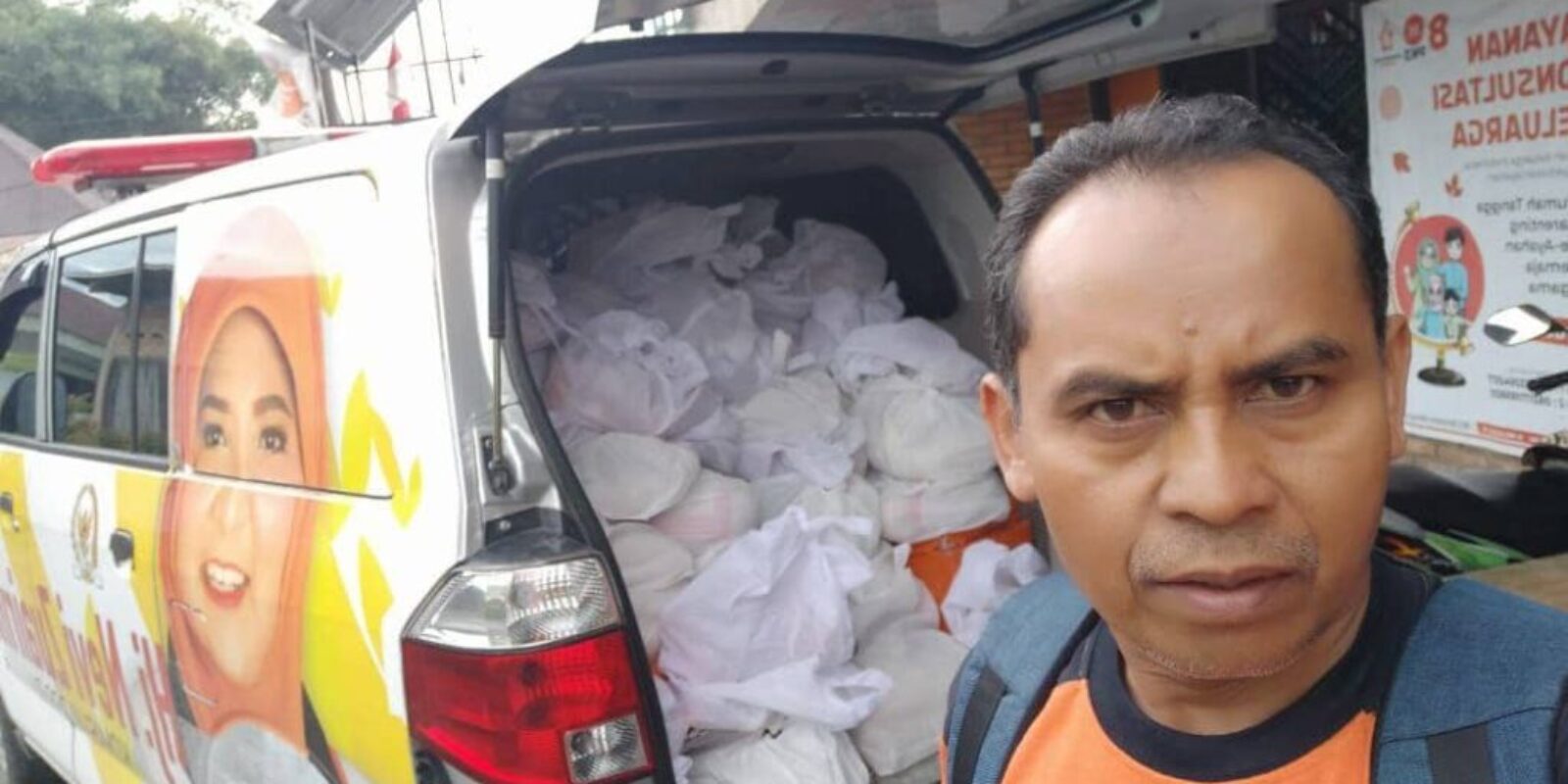 Hj. Nevi Zuairina Berperan Aktif dalam Aksi Cepat Tanggap Bencana Banjir di Agam