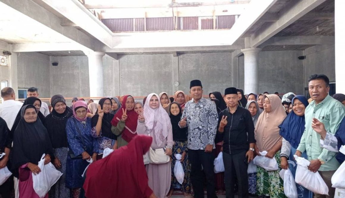 Hj. Nevi Zuairina Mengunjungi Jorong Kociak, Nagari Situjuah Gadang dalam Rangka Temu Pemili